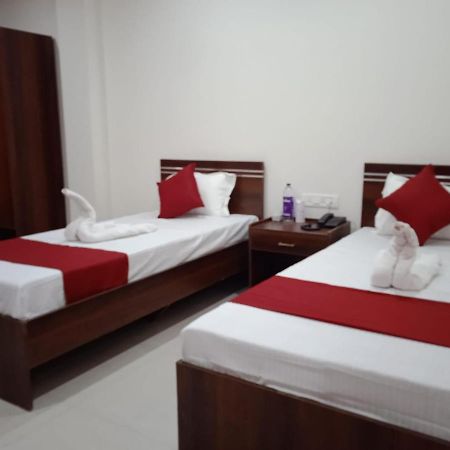 גווהטי Hotel Haren Grand מראה חיצוני תמונה