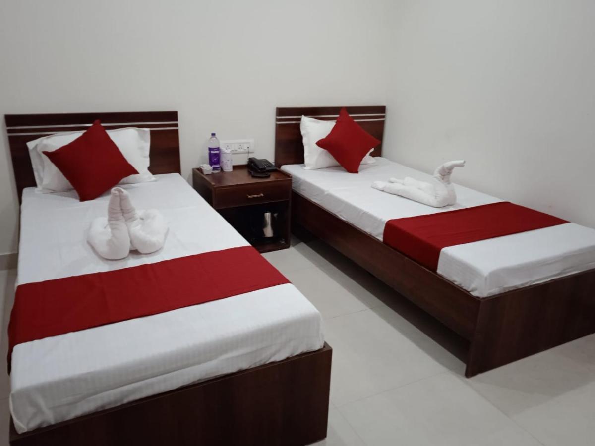 גווהטי Hotel Haren Grand מראה חיצוני תמונה